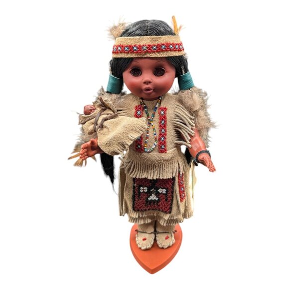 VTG Large Carlson Dolls 11" Osage Princess w/ baby Collectible Doll Sleepy Eyes - Picture 1 of 13